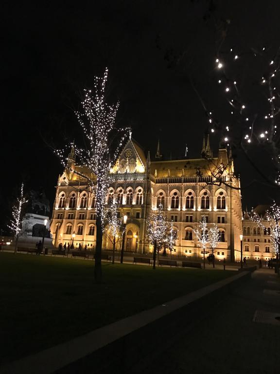 Wonder Deer Lux Apartment At The Parliament Self Check-In Budapesta Exterior foto